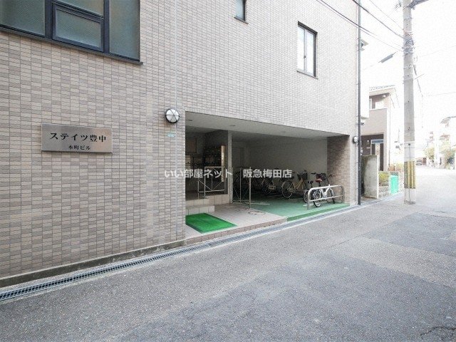 建物エントランス