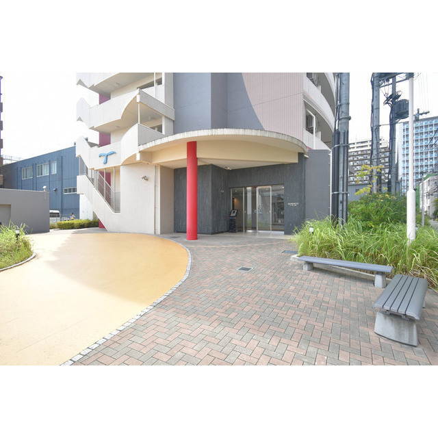 建物エントランス