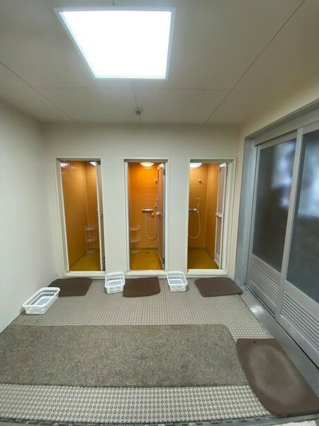 シャワールーム