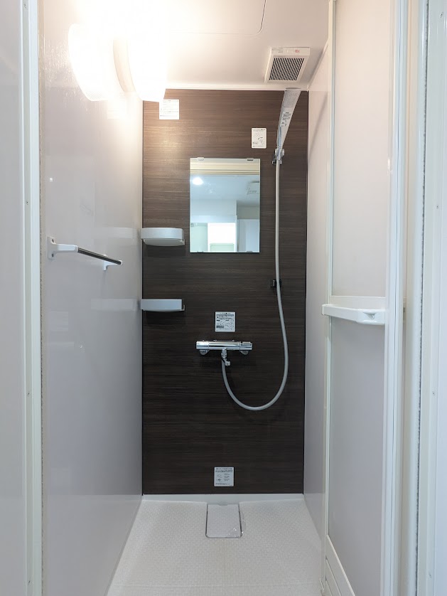 シャワールーム