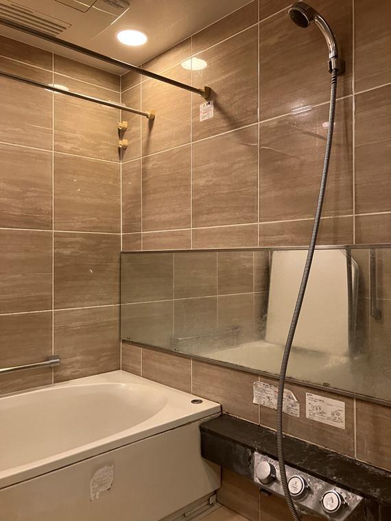 シャワールーム