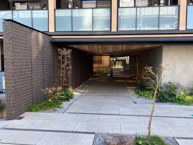 建物エントランス