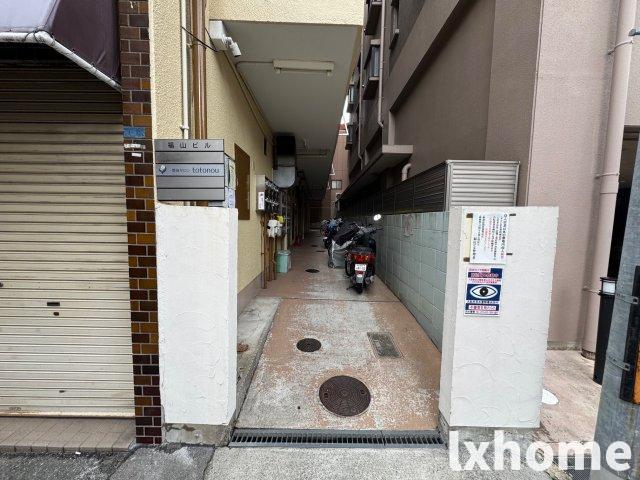 建物エントランス