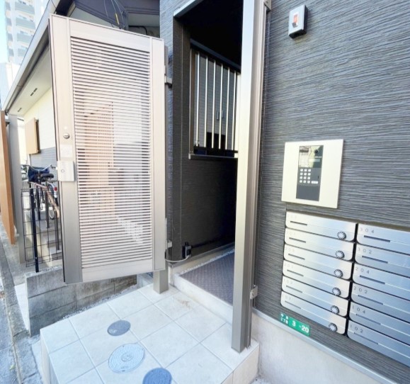 建物エントランス