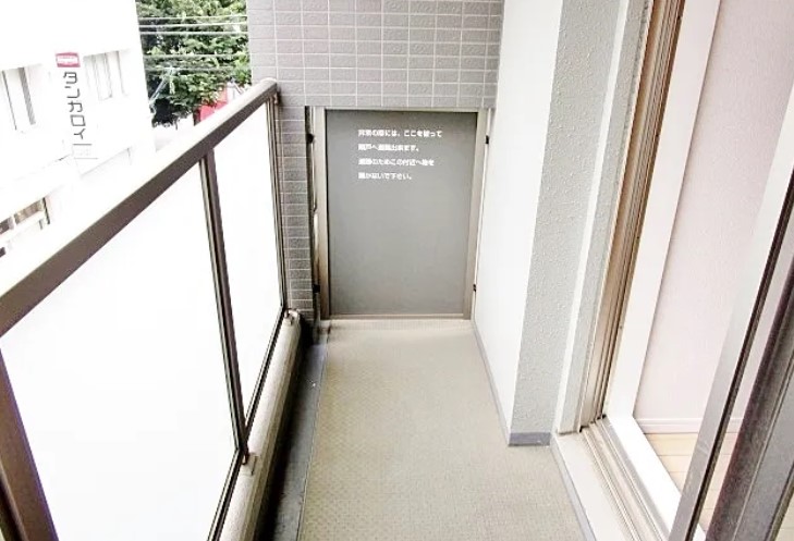 バルコニー
