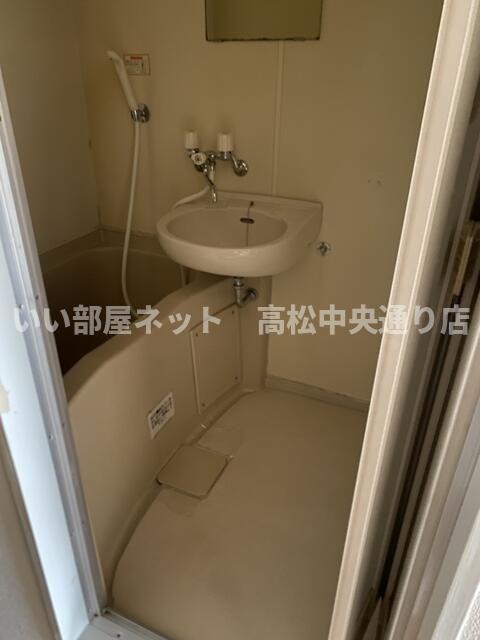 シャワールーム