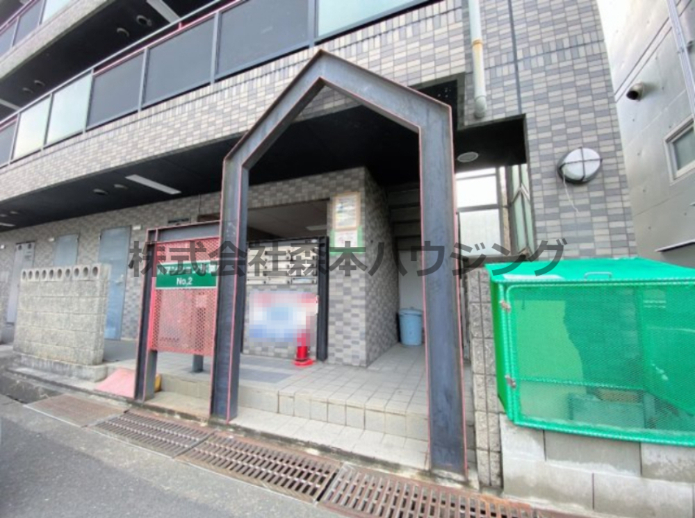 建物エントランス