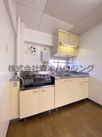 キッチン