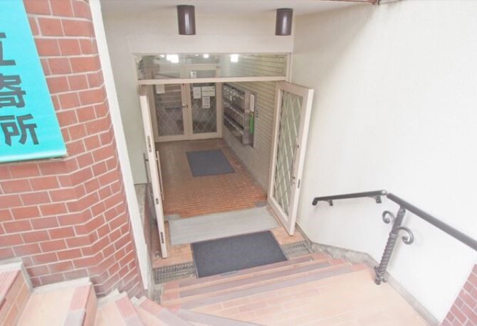建物エントランス
