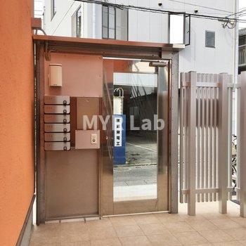 建物エントランス