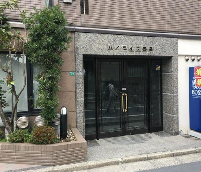 建物エントランス