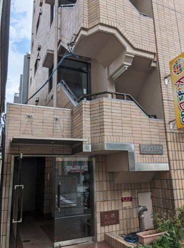 建物エントランス