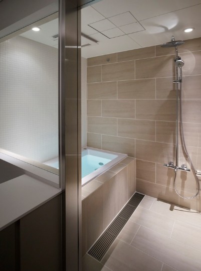 シャワールーム