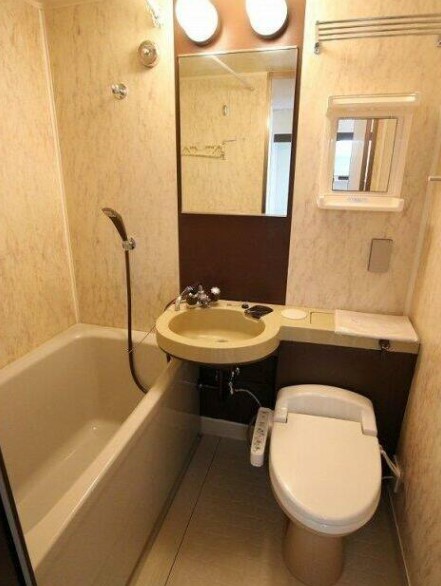 シャワールーム