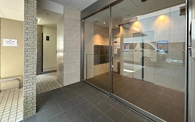 建物エントランス