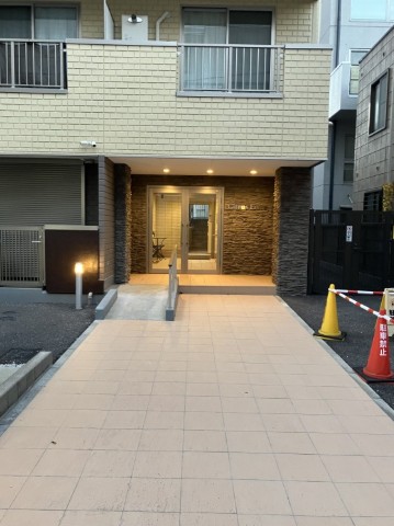 建物エントランス
