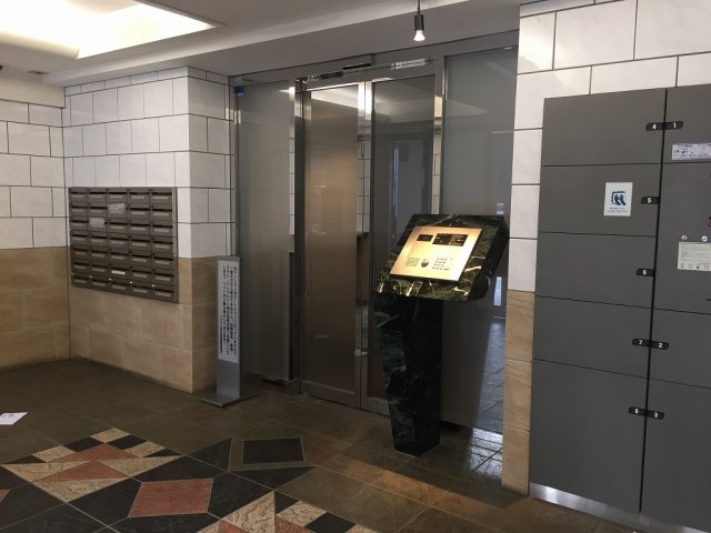 建物エントランス