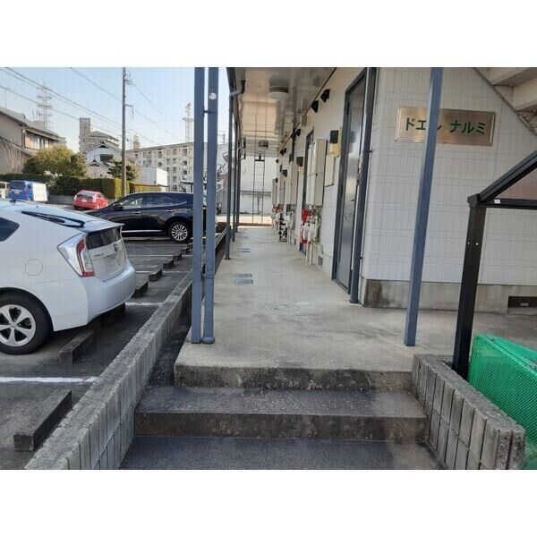 建物エントランス