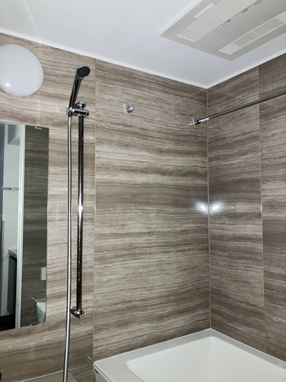 シャワールーム