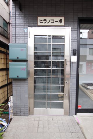 建物エントランス