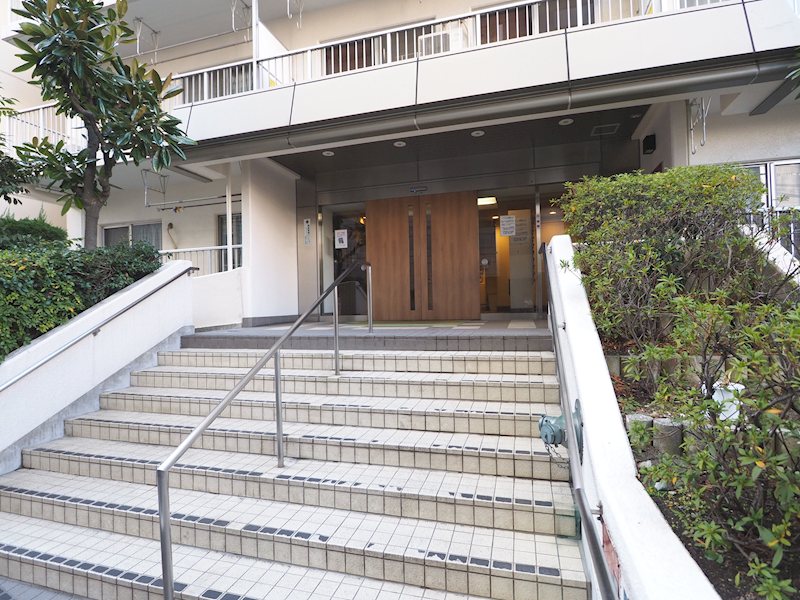 建物エントランス
