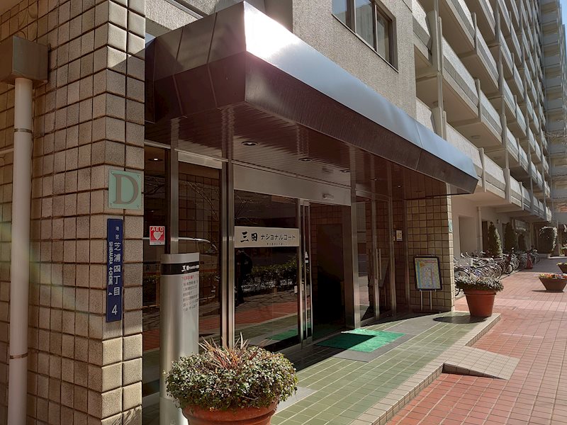 建物エントランス