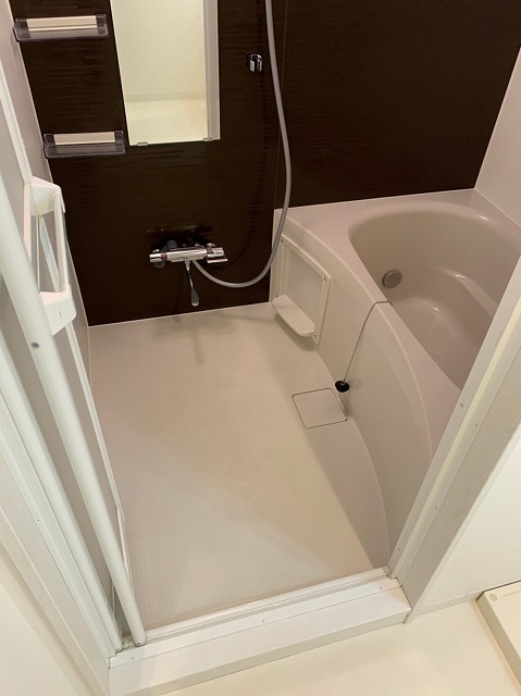 シャワールーム