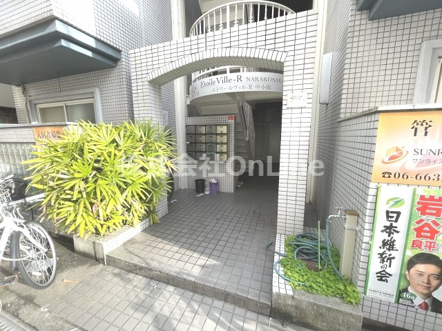 建物エントランス