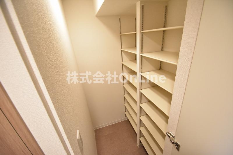 収納