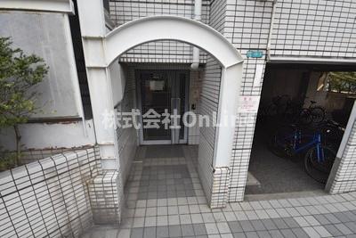 建物エントランス