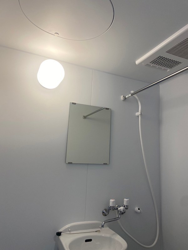 シャワールーム