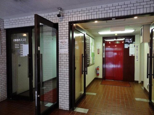 建物エントランス