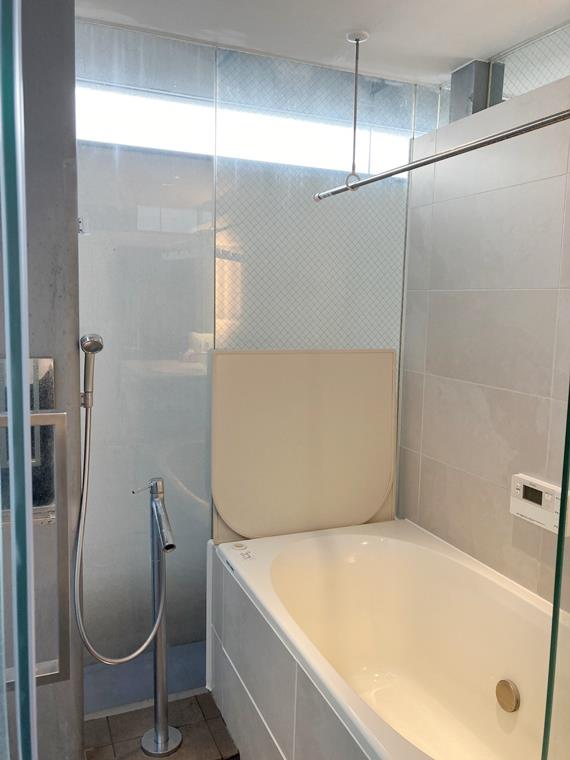 シャワールーム