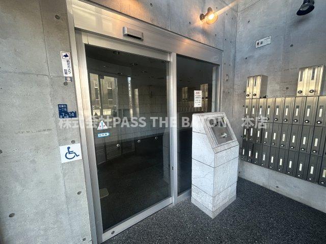 建物エントランス