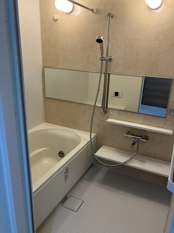 シャワールーム