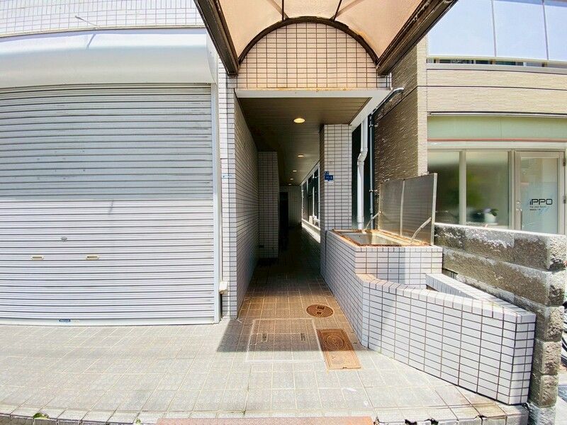 建物エントランス