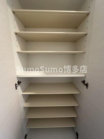 収納