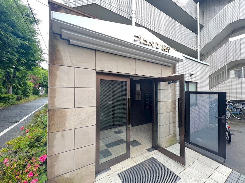 建物エントランス