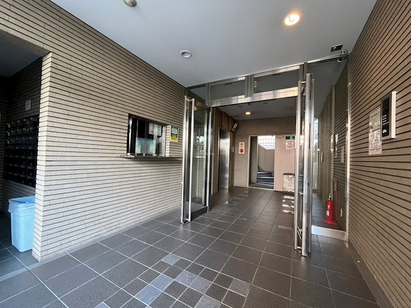 建物エントランス