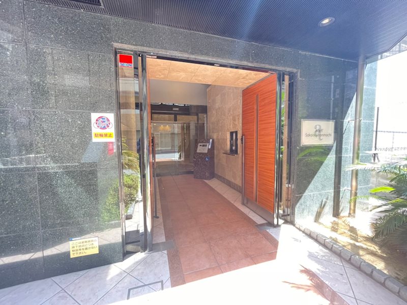 建物エントランス