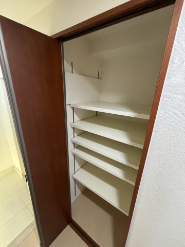 収納