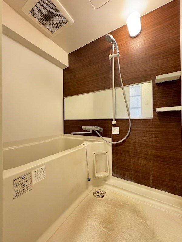 シャワールーム