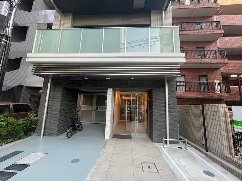 建物エントランス