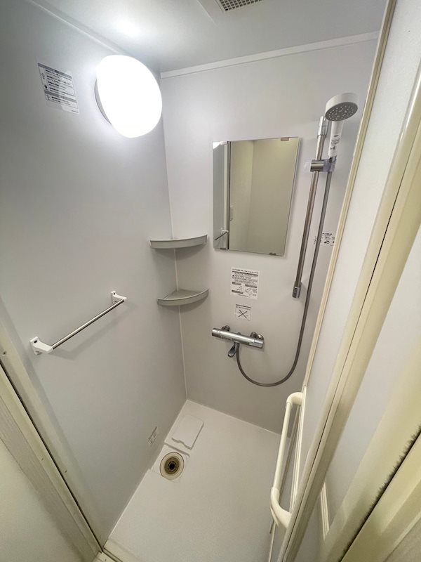 シャワールーム