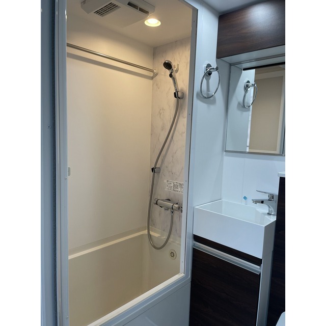 シャワールーム