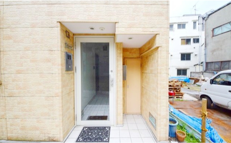 建物エントランス