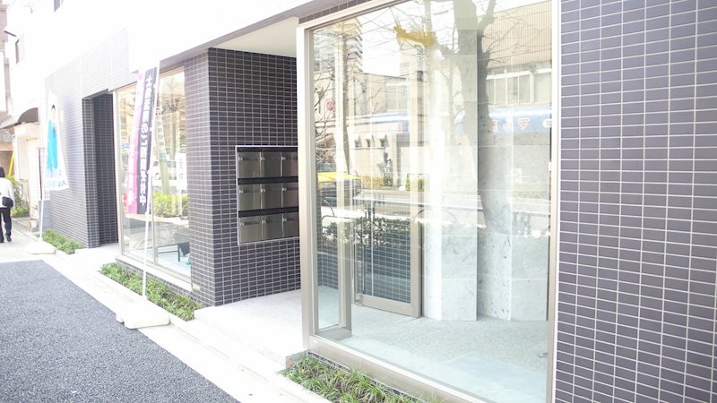 建物エントランス