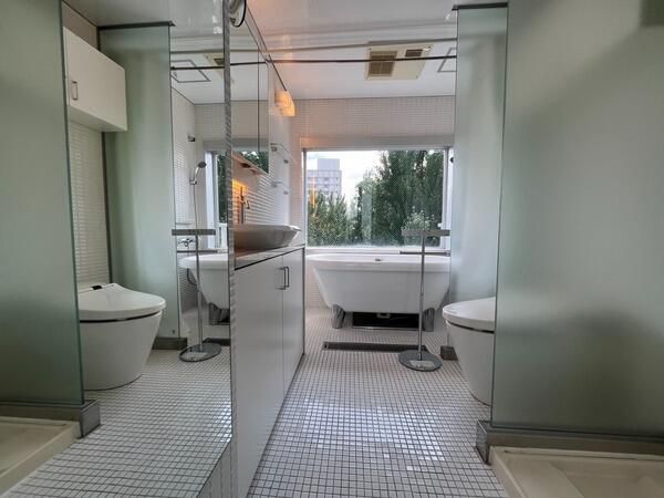 シャワールーム