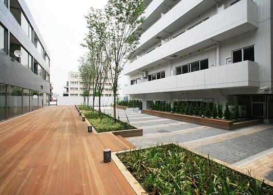 建物エントランス