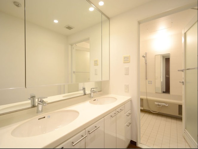 シャワールーム